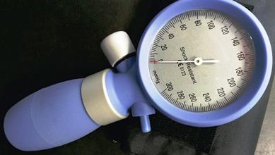 ca mi sfigmomanometro palmare p 200 con blue bracciale 25 36 cm ean 8054619103548